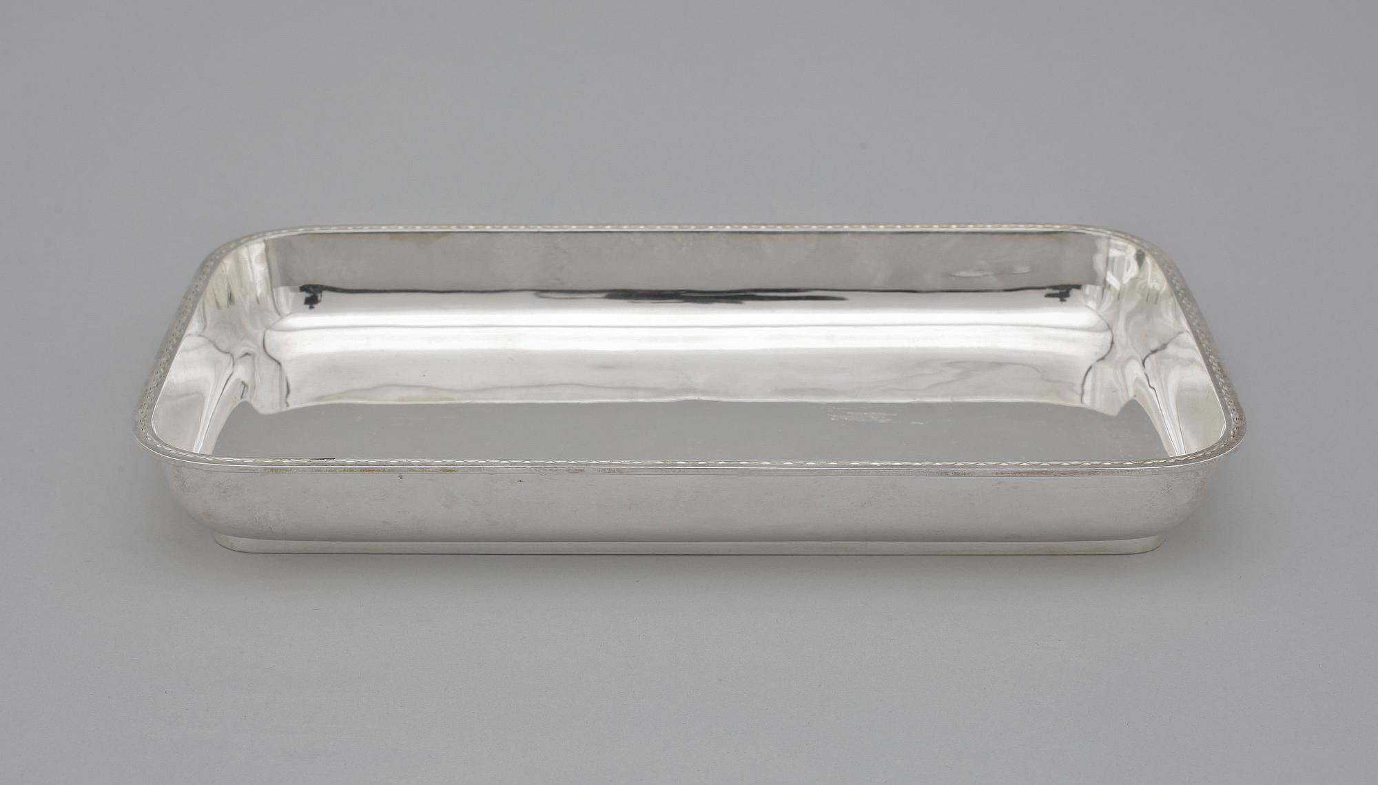 BRICKA, sterling, Borgila, Stockholm. 1949. Vikt: 535 gram.