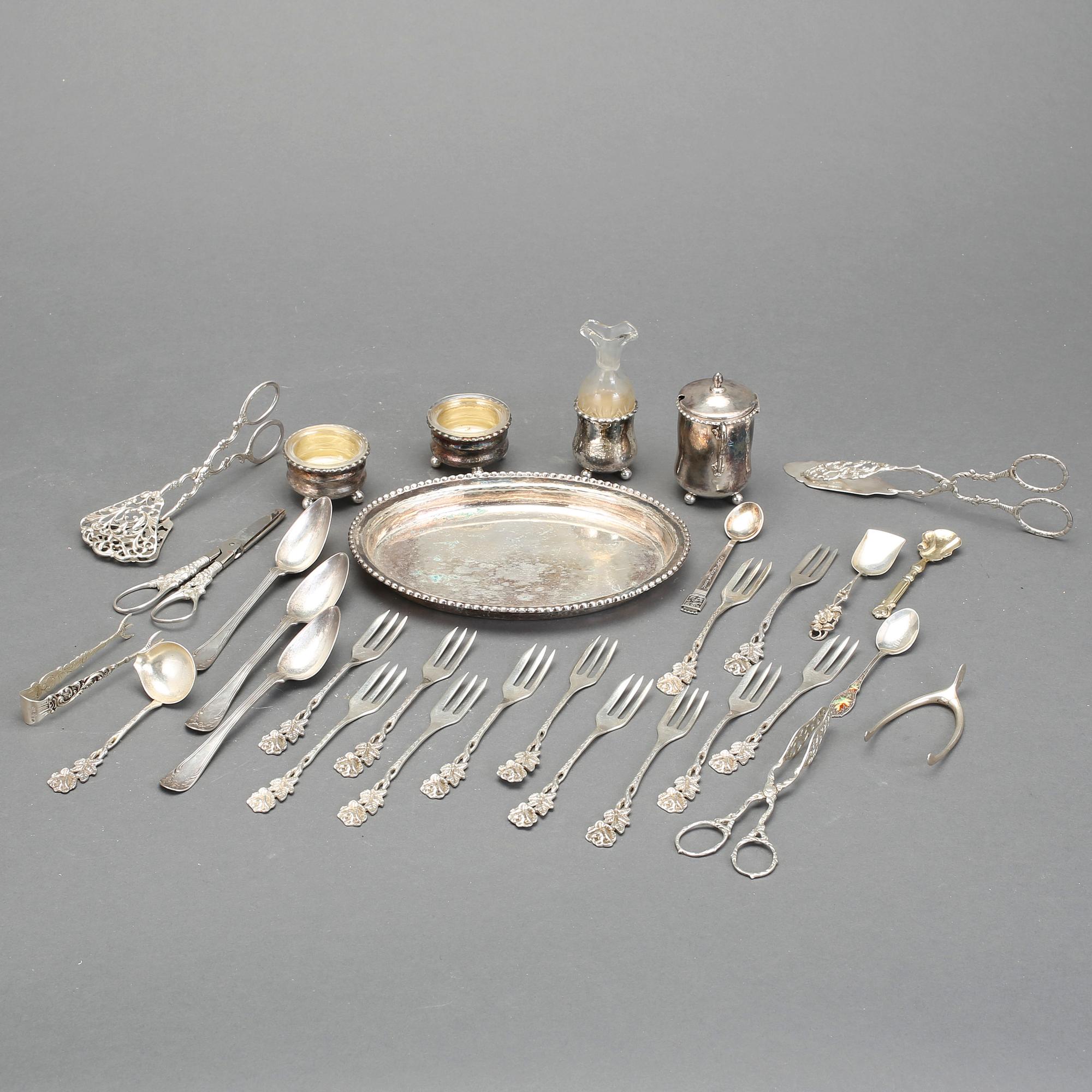 PARTI SILVER, K Anderson, Göteborg, 1923. Total vikt ca 793g.