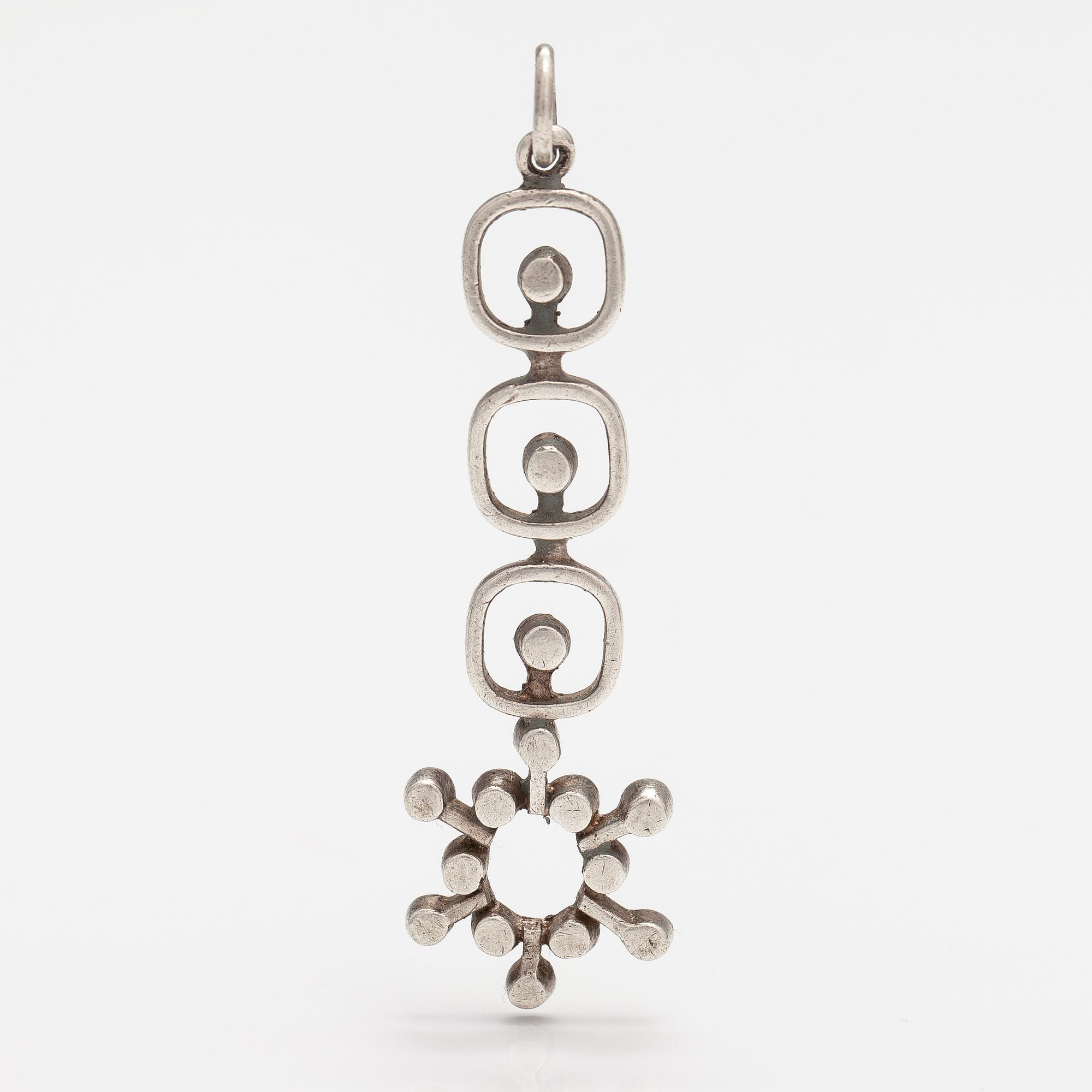 JORMA LAINE, A silver pendant. Kultateollisuus, Turku 1969.