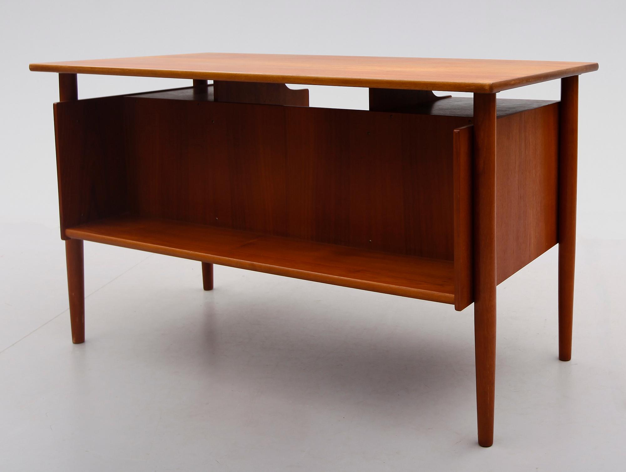 SKRIVBORD, 1900-talets andra hälft.