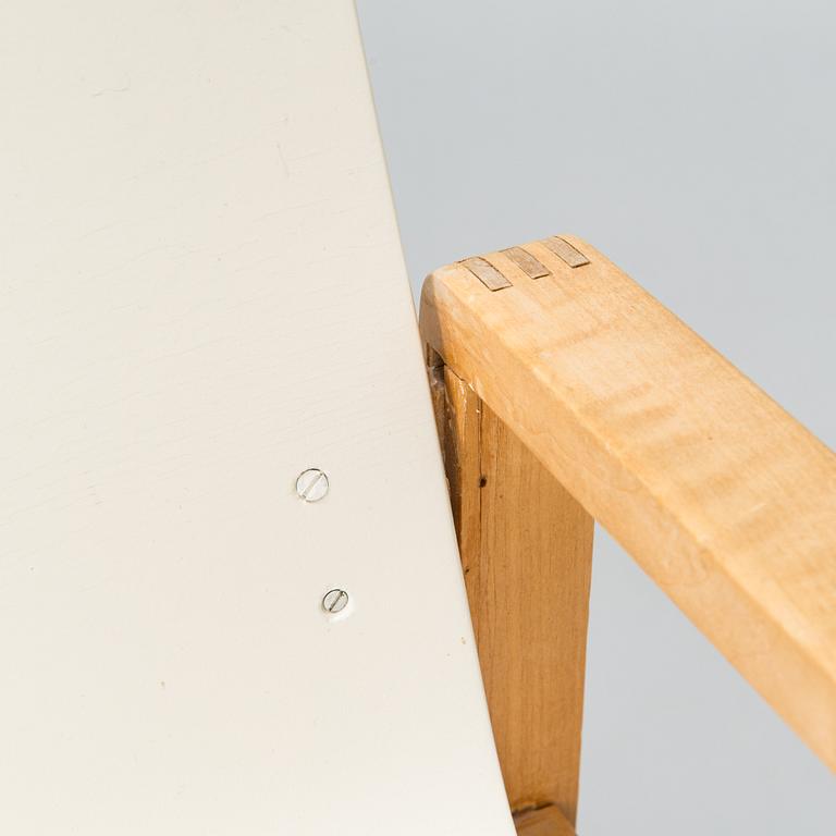 Alvar Aalto, a pair of '403' armchairs for Artek.