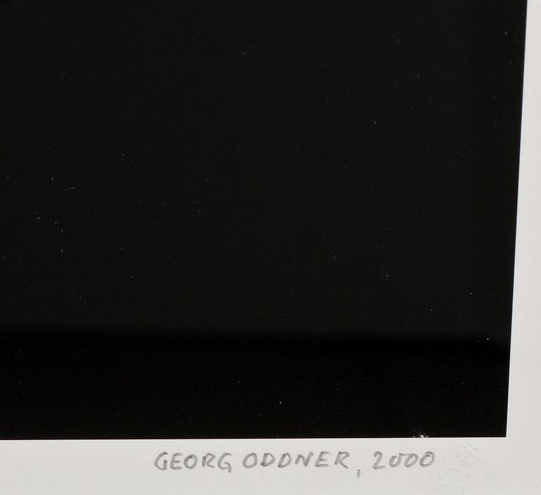 GEORG ODDNER, FOTO, sign o dat 2000. OE No2.