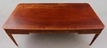 SKRIVBORD, troligen Carl Malmsten, 1900-talets mitt.
