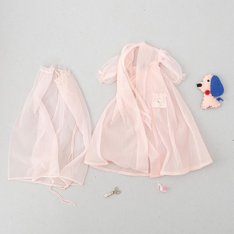 Barbie dolls, 3 dolls with clothes and accessories, 1962-63.