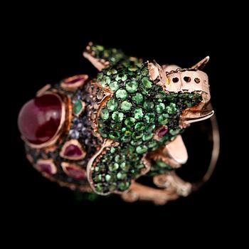 RING, silver förgyllt i 18K roséguld, tsavoriter, rubiner och safirer.