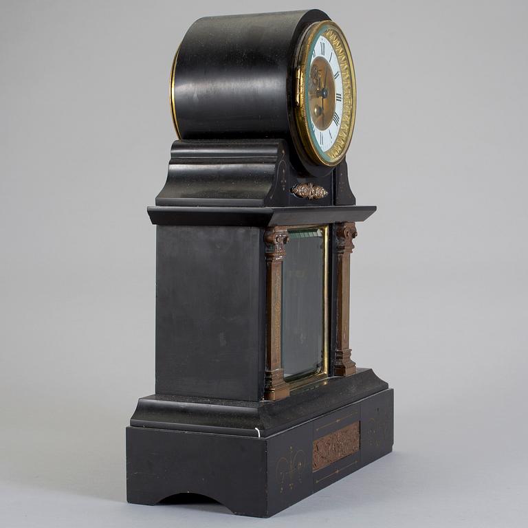 BORDSPENDYL, Japy Freres & Cie, Paris, sent 1800-tal.