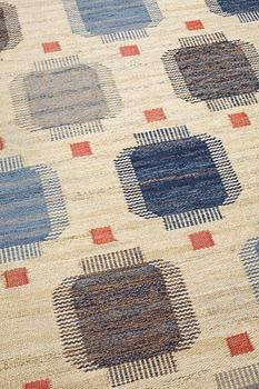 Märta Måås-Fjetterström, A CARPET, "Blåplump", flat weave, ca 301,5 x 202 cm, signed AB MMF.