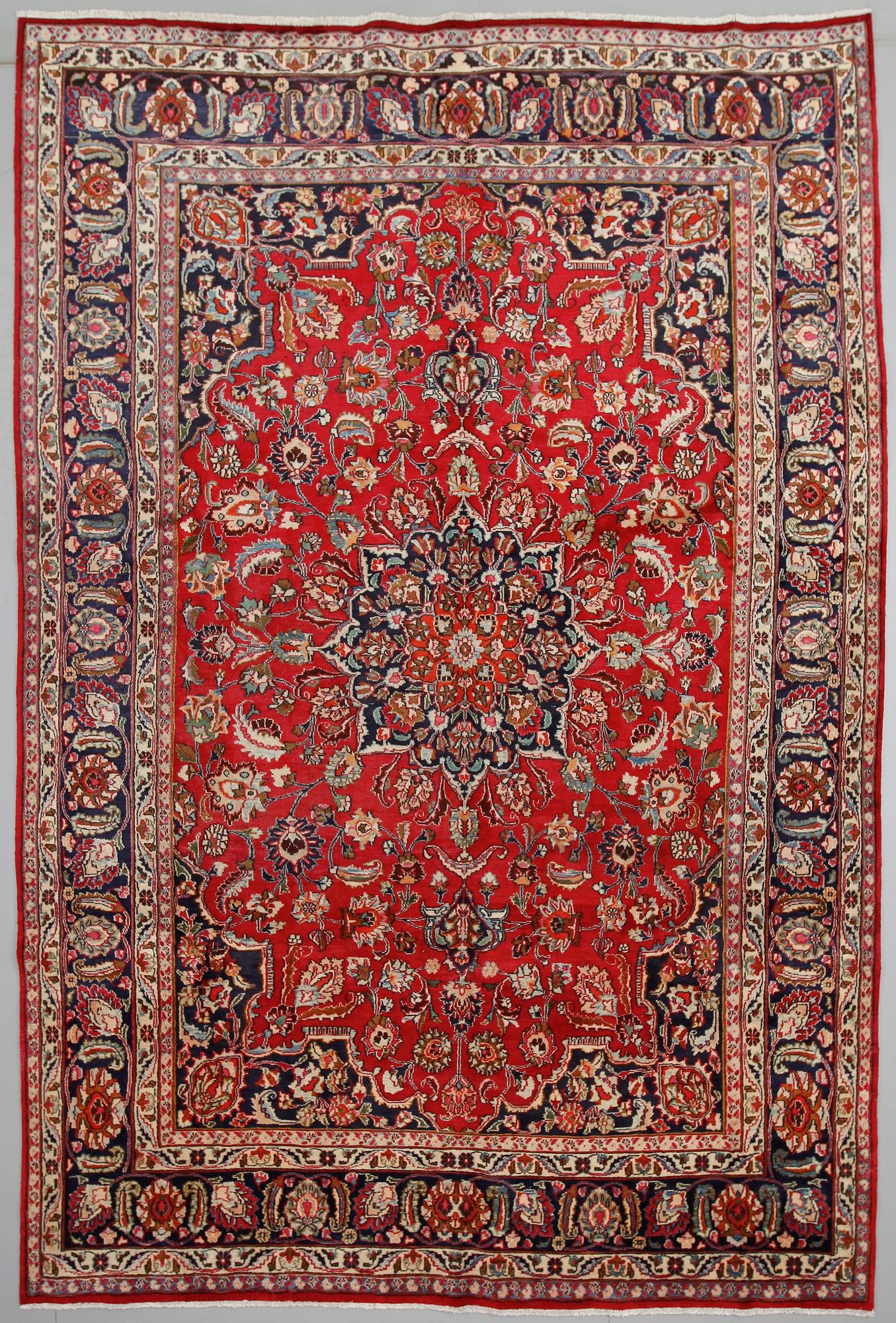 MATTA, Meshed, ca 377 x 253 cm.