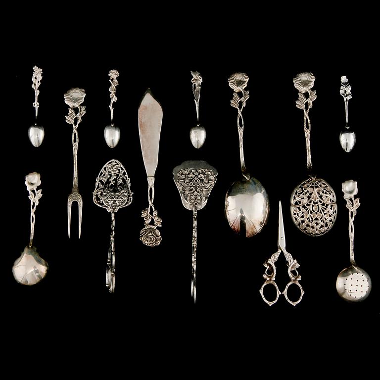 PARTI SILVERBESTICK, 26 delar, 1900-tal. Vikt 558 g.