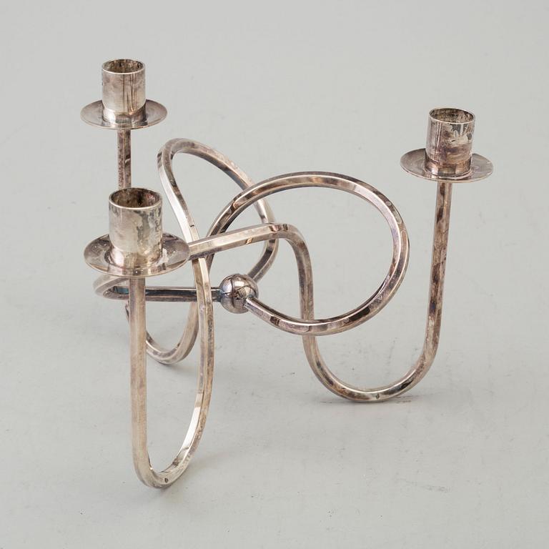 JOSEF FRANK, kandelaber, "Vänskapsknuten", Firma Svenskt Tenn, formgiven 1938.