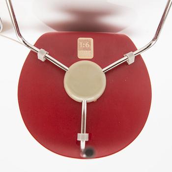 Arne Jacobsen, Miniatures, a pair, "The Ant".