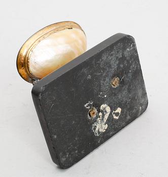 FIGUR, förgylld brons, sent 1800-tal.