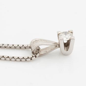 Hänge med kedja 18K vitguld med en rund briljantslipad diamant.