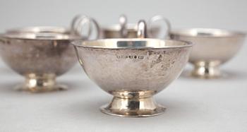 PUNCHMUGGAR, 5 st, silver, Emma Johanssons Guldsmedsaffär, Arvidsjaur, 1939. Total vikt ca 214 g.