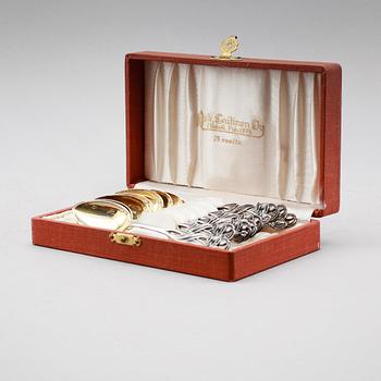 KAFFESKEDAR, 8 st, silver, Finland, 1950-tal. Vikt ca 77 gram.