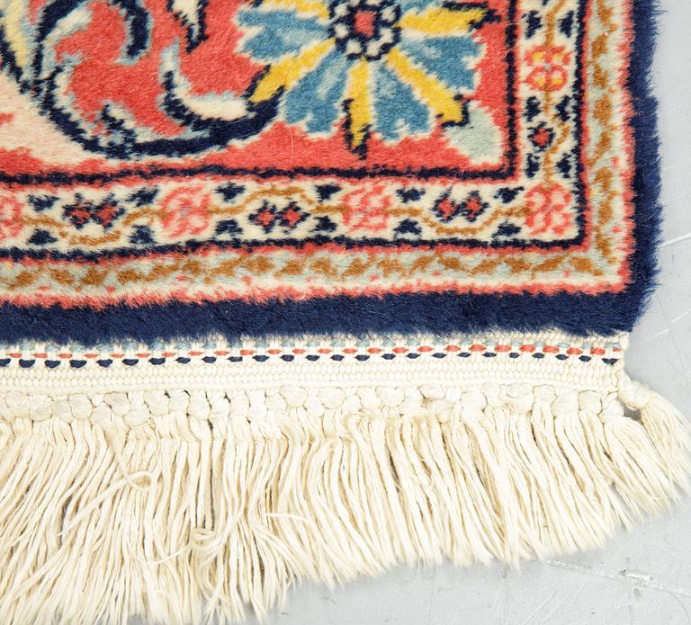 A rug, oriental, ca  155 x 100 cm.