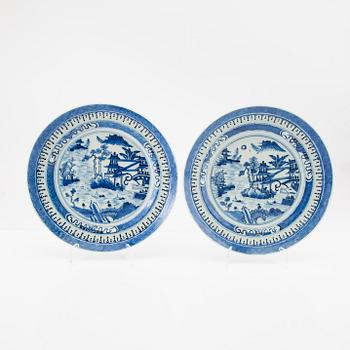 Plates 5 pcs China 17/18th century porcelain.