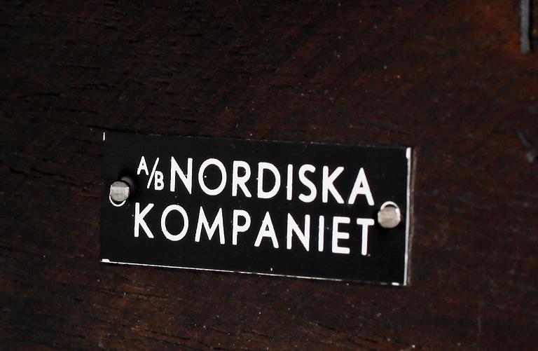 SOFFBORD, engelsk stil, Nordiska Kompaniet, omkring 1900-talets mitt.