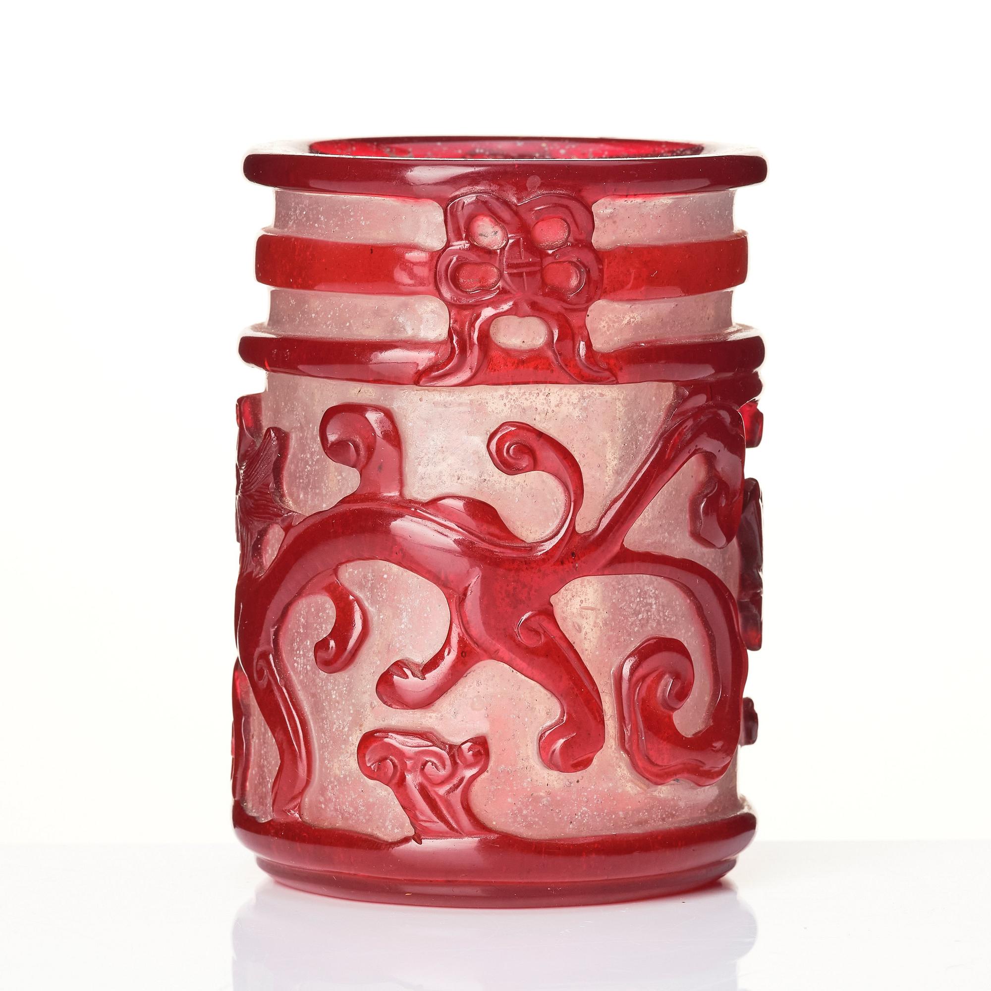 Penselställ, pekingglas. Kina, med sigillmärke.