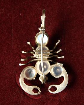 BROSCH, silver och månsten. Jugend, 1900-talets början.