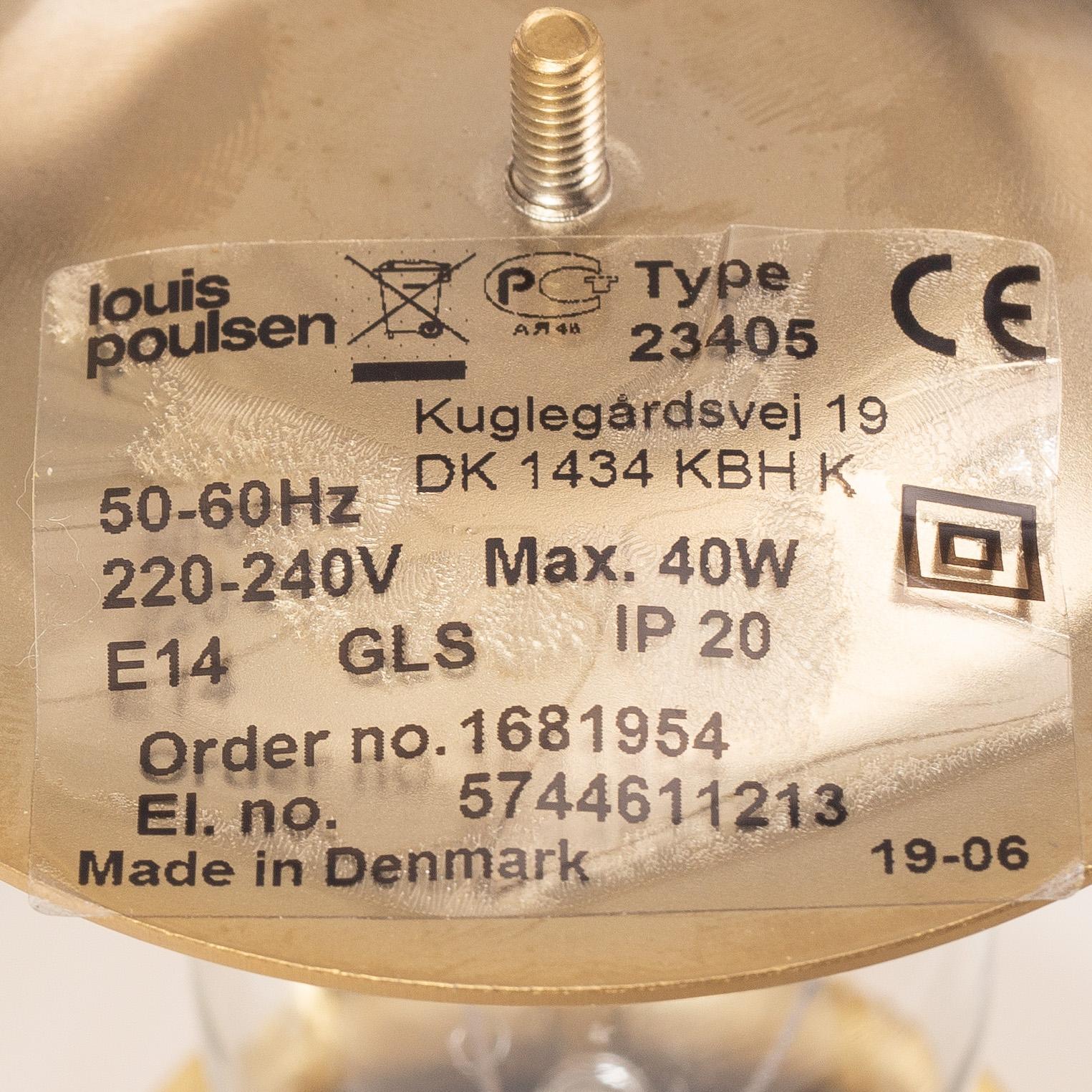 Poul Henningsen, bordslampa, modell "PH 3½-2½", Louis Poulsen, Danmark.