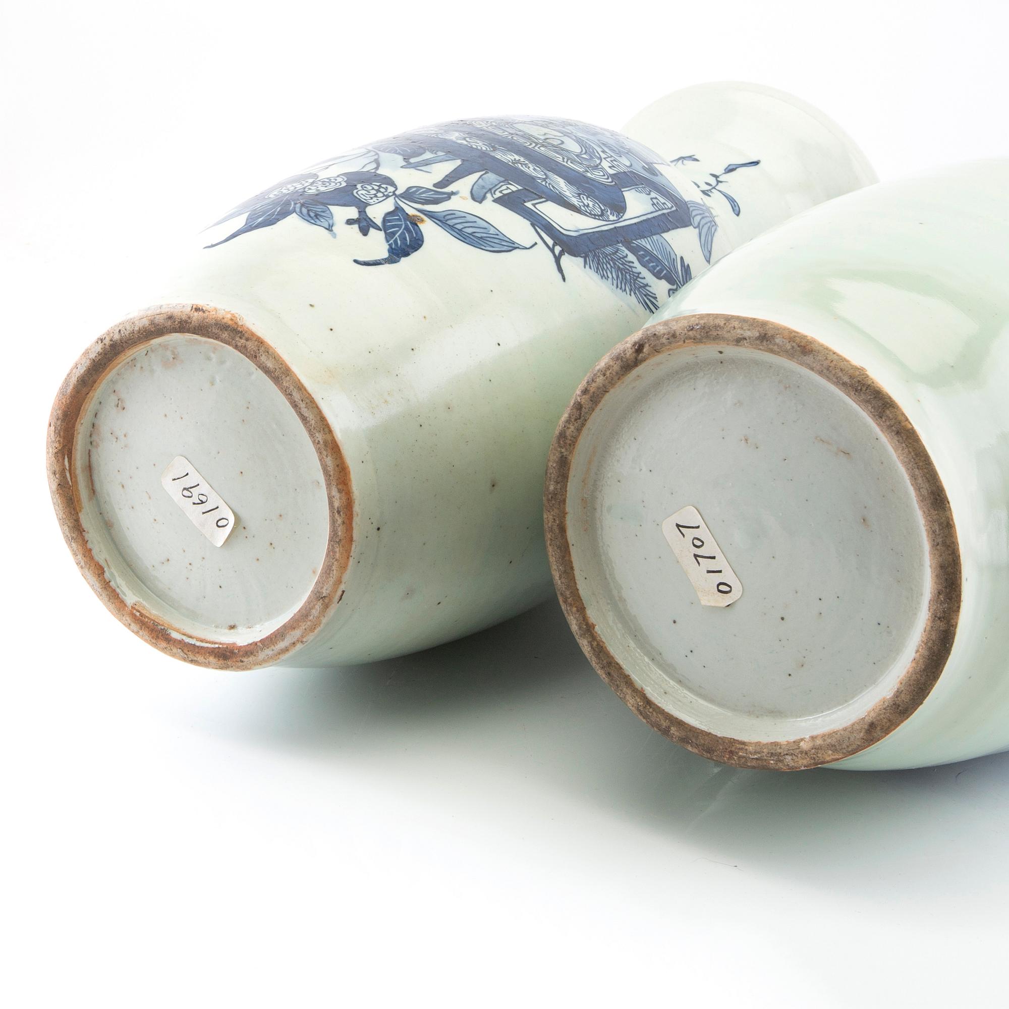 Two Chinese blue and white 'antiques and precious objects' vases, 20th century.