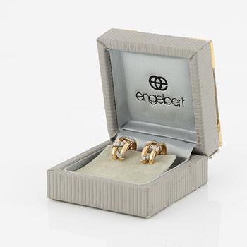 Engelbert a pair of earrings in 18K gold with round brilliant-cut diamonds.