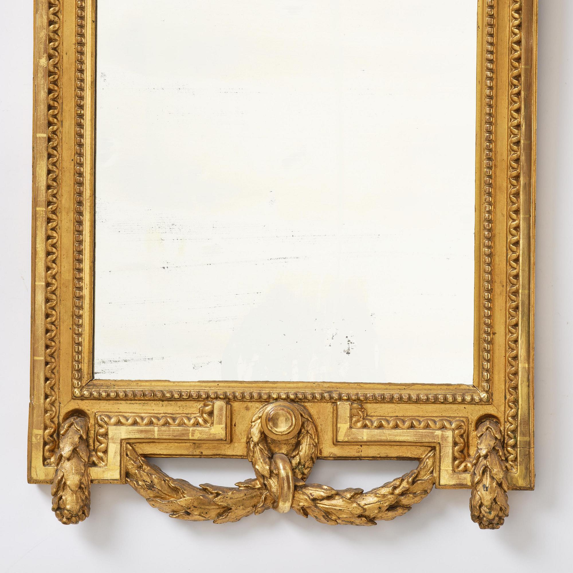 A Gustavian mirror.