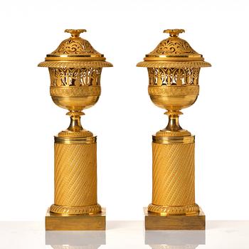 Casoletter, för ett ljus, ett par, Frankrike, 1800-talets början, Empire.