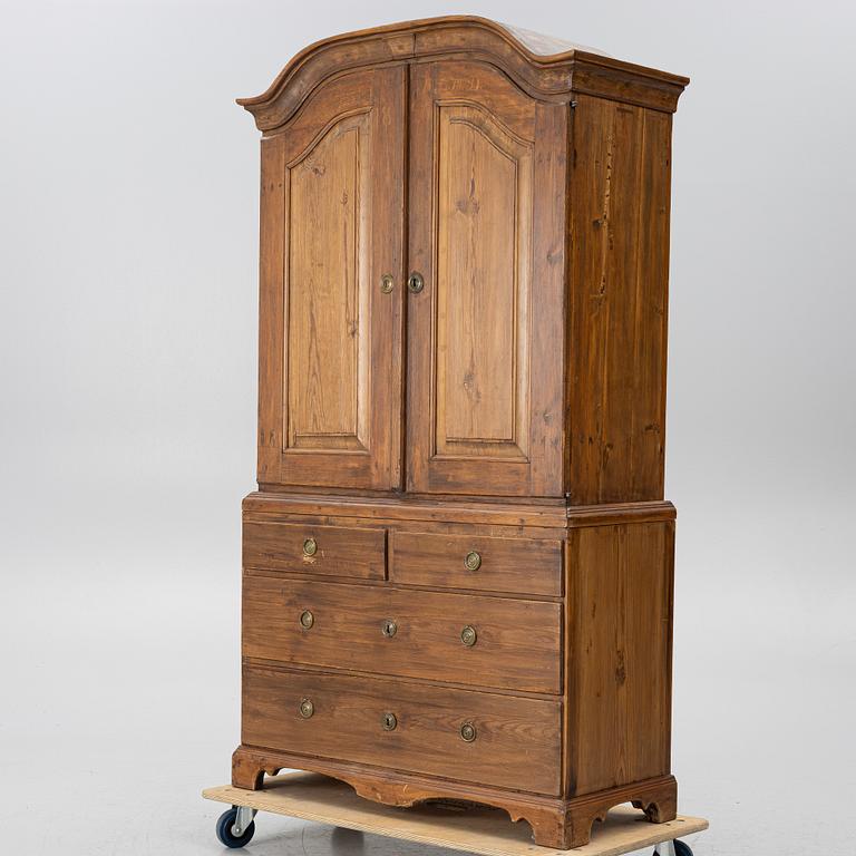 Cabinet, 18th century.