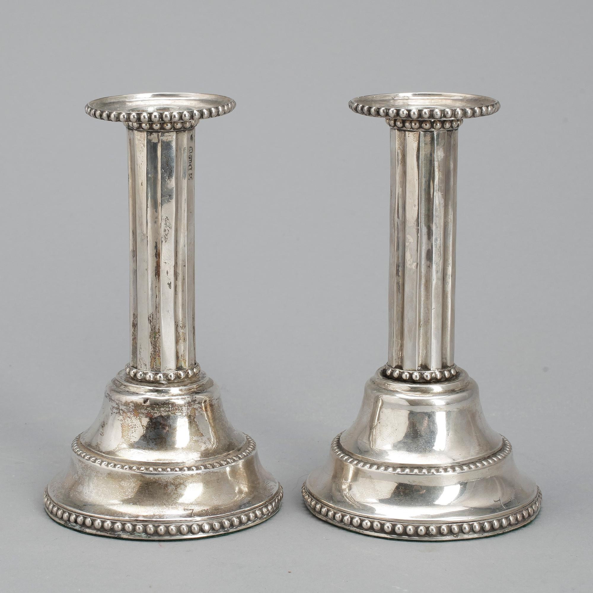 LJUSSTAKAR, ett par, silver, Erik Mörlander, Kalmar, 1786.