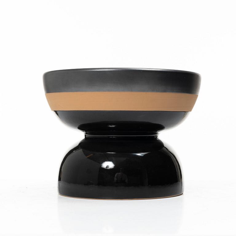 Ettore Sottsass, skål på fot, modell "546", Bitossi, Italien.