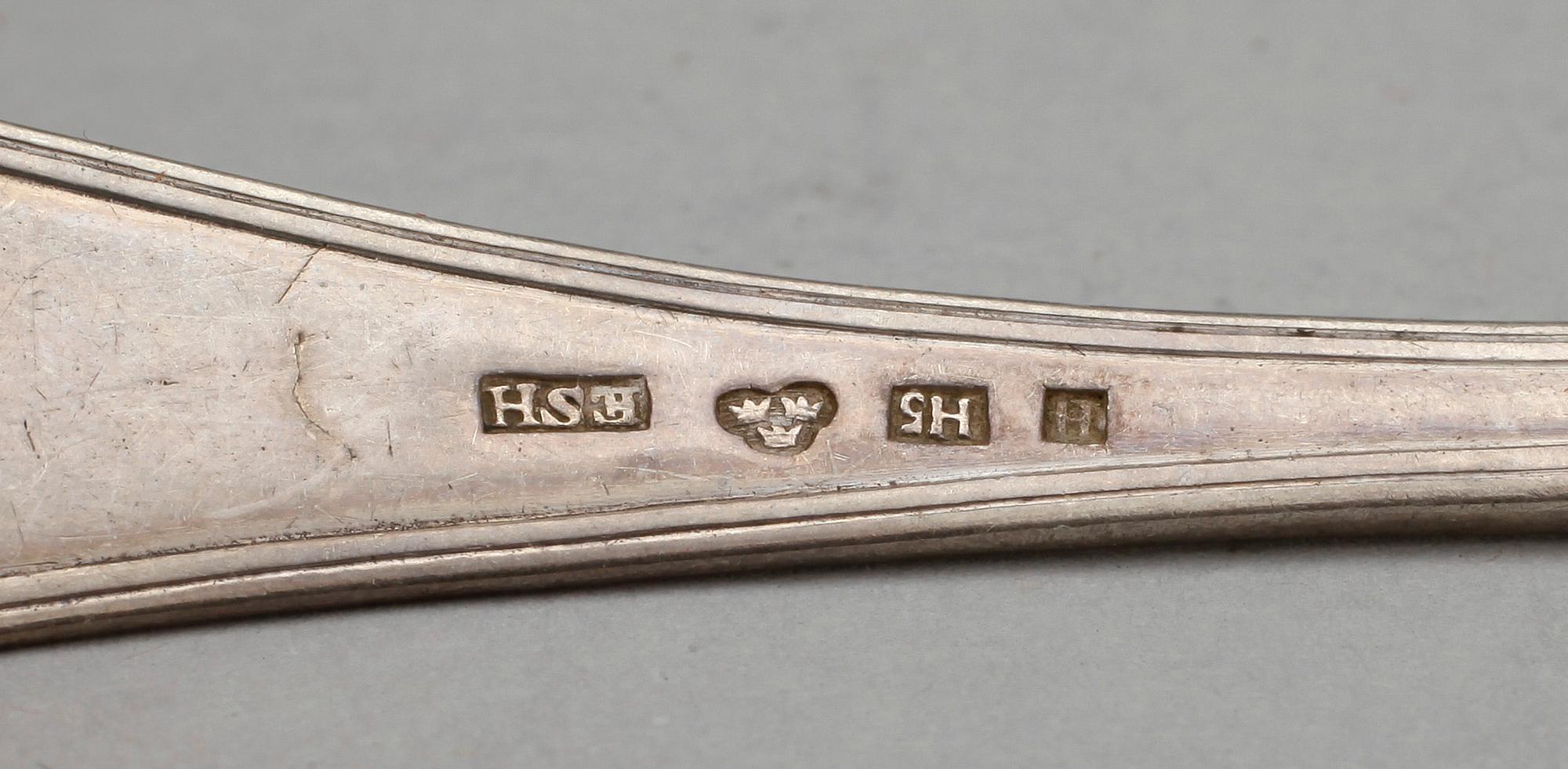 SKEDAR, 24 delar, silver, olika mästare, 1800/1900-tal. Vikt ca 386 gram.