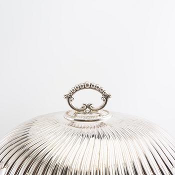 Cloche/Serving dome 2 pcs silver-plated early 20th century England.