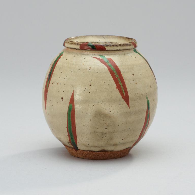 A Japanese stoneware jar, attributed to Wakao Toshisada.