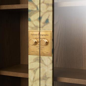 Mats Theselius, a cabinet 'National Geographic, 25th Anniversary edition', ed. 18/220, Källemo, Sweden, post 2015.