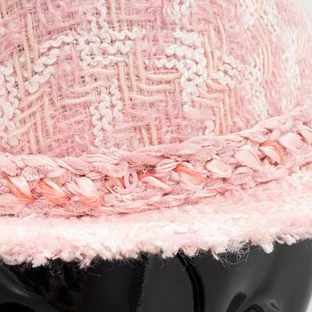 Chanel, a wool and mohair mix bouclé hat, size S.