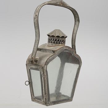 BETJÄNTLYKTA, bläckplåt och glas, 1800-tal.