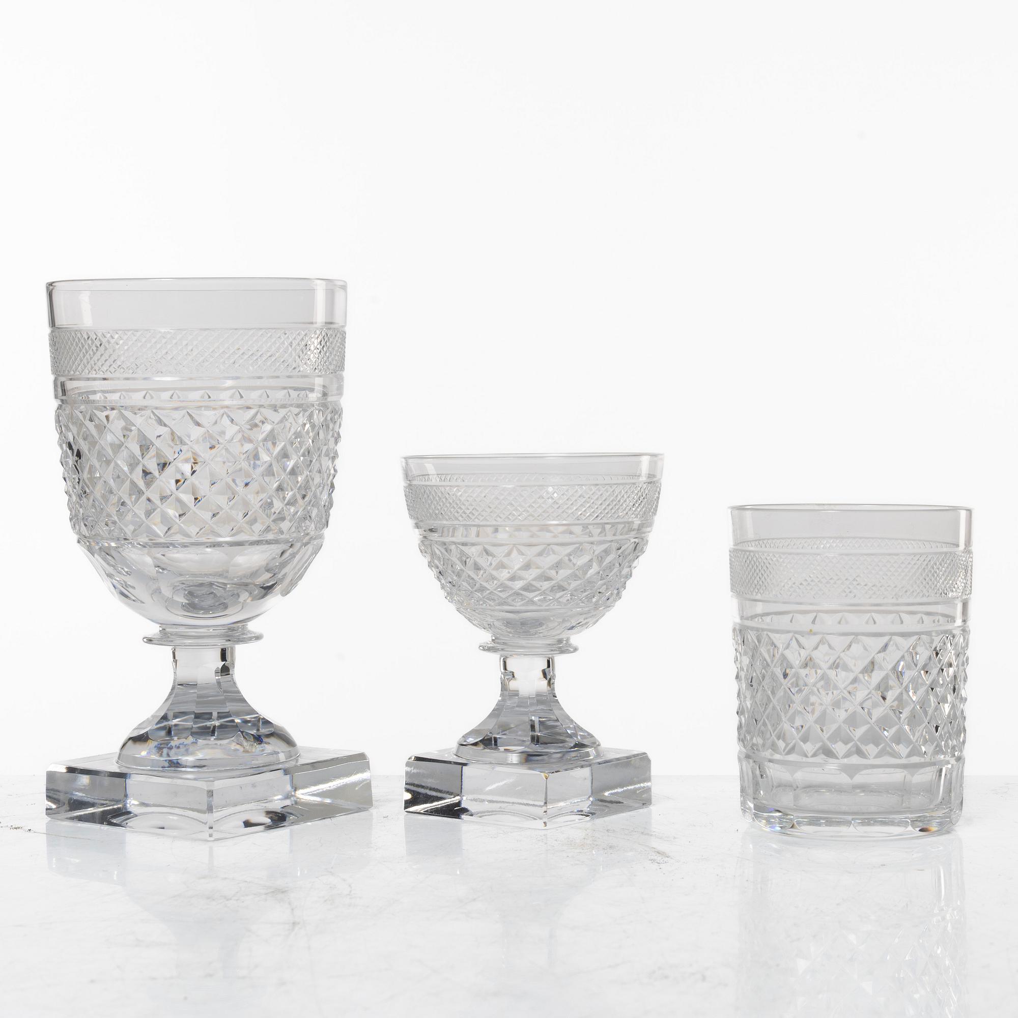 Elis Bergh, 29 pieces of a 'Kent' glass service, Kosta, Sweden.