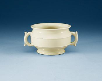 1749. A blanc de chine censer, Qing dynasty.