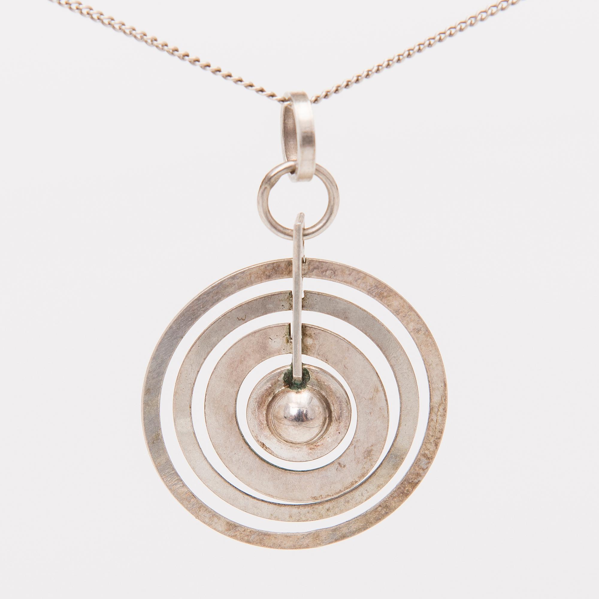 TAPIO WIRKKALA, RIIPUS, "Hopeakuu", hopeaa. Kultakeskus 1972.