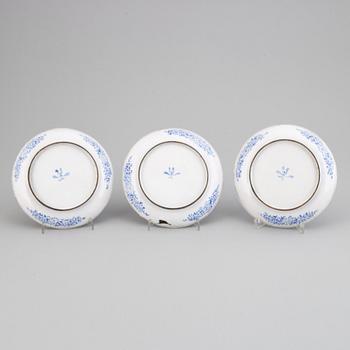 Three enamel on copper dishes, Qing dynasty, 19th century.