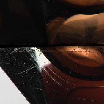 KAJ FRANCK, VAS. Prisma. Sign. Nuutajärvi Notsjö.