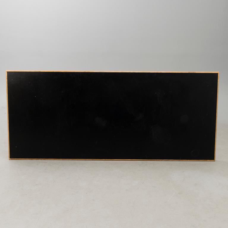 ALVAR AALTO, musta linoleum pöytälevy, 1960/1970-luku.