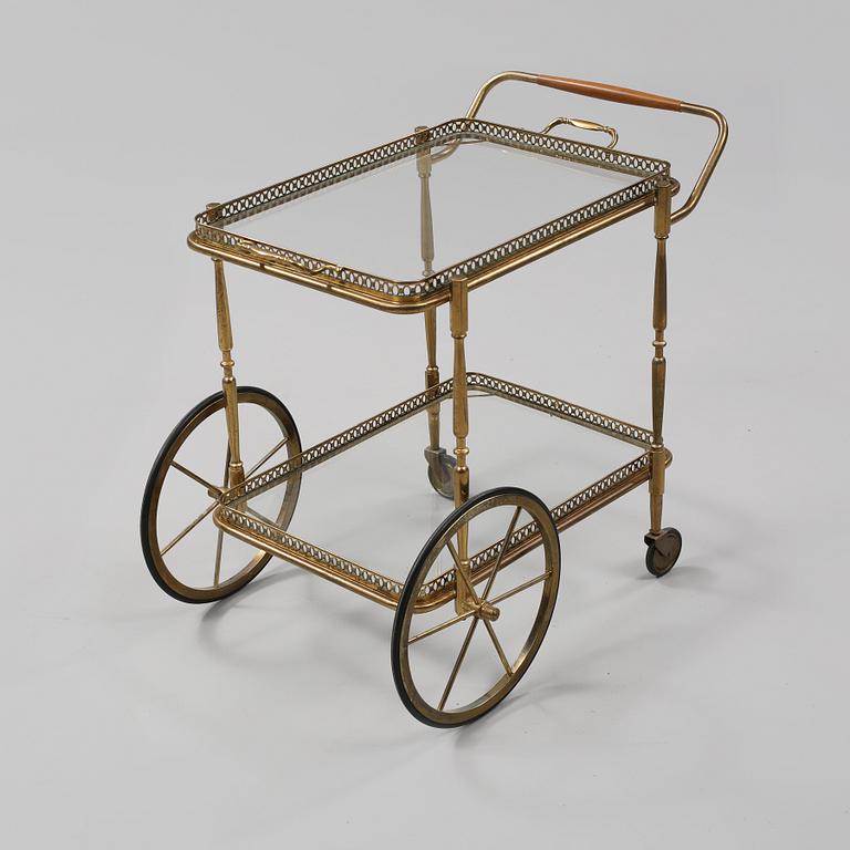 SERVERINGSVAGN, 1900-talets andra hälft.