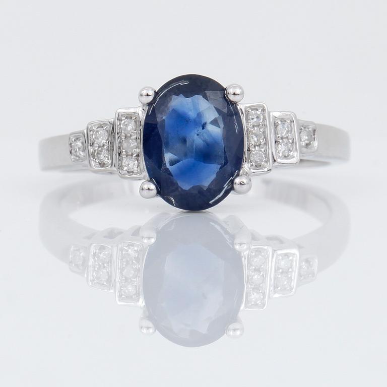 RING 14k vitguld, safir 1,65 ct och diamanter tot 0,10 ct.