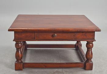 SOFFBORD, barockstil. 1900-talets andra hälft.