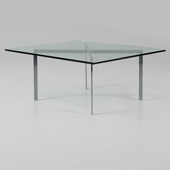 SOFFBORD, "Barcelona", Mies van der Rohe, modellen formgiven år 1929.