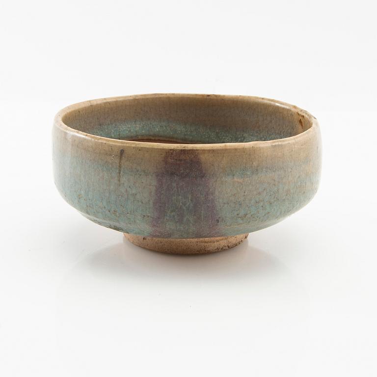 Bowl China Yuan dynasty (1271-1368) glazed stoneware.