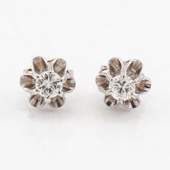 Earrings 18K white gold with round brilliant-cut diamonds.